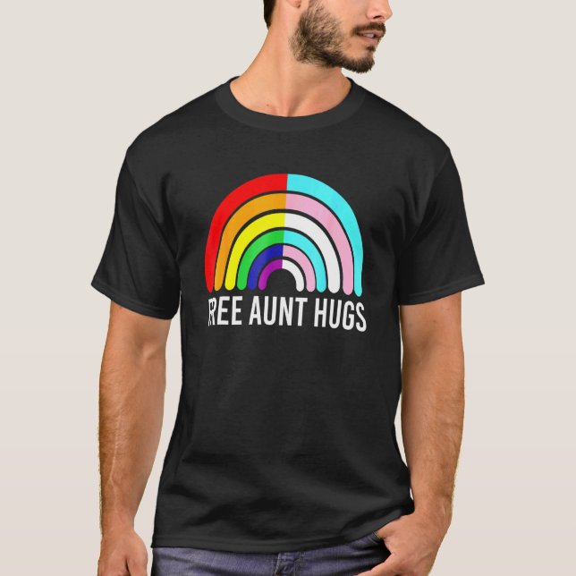 Free Moster Hugs Rainbow Transgender Flagga Lgbtq  T Shirt (Framsida)