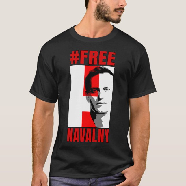 Free Navalny Essential T-Shirt (Framsida)
