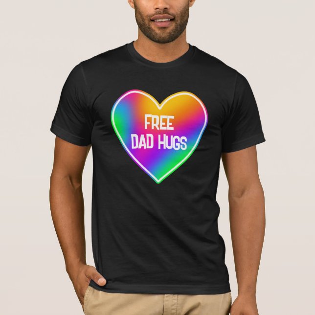 Free Pappa Hugs Rainbow Heart Manar, Shirt T Shirt (Framsida)