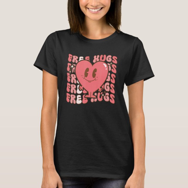 Free Retro Hugs Groovy Valentine's Day Heart Love  T Shirt (Framsida)