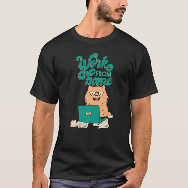 Freelancer hund kaffe Mo, sött leende ben d T Shirt (Framsida)