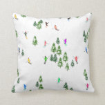 Freeride Alpine Skiers hoppas över Illustration Pa Kudde<br><div class="desc">Coolans vinterdesign med mönster-skidor där skidbackarna i alpina skidorter ligger mellan snö täckta fir träd i alpernor. Freeride-skidåkarna har färglös vintage retro ski kostym och skidar nedför med skidor på en vit snöskum i bergslandskapet. En underbar vintersportgåva till en skidåkare i din vänkrets, medarbetare eller familj... roligt.. Bildschemat för visuella...</div>