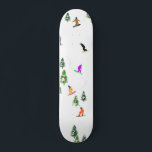 Freeride Snowboarder Snowboarding Illustration Mini Skateboard Bräda 18,5 Cm<br><div class="desc">Coola vismliknande illustration av färgstarka snödränder,  snöbäddning nedför berg mellan gräs,  grisen,  träd på färskt snö-pulver. Snowboard och julafton utomhussport i en vinterskog. Snowboarder-gåvor. Snowboarding-juldekoration.</div>