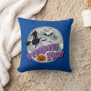 Frekvent Flyer Halloween Witch Riding Broomstick Kudde