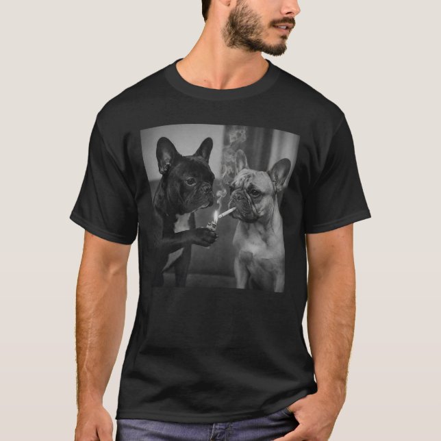 Frenchie Vänner Rökande Cigaretter T Shirt (Framsida)