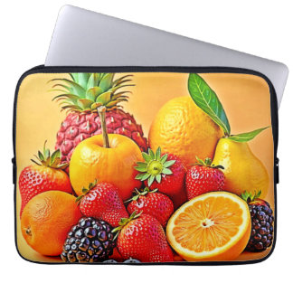 Fresh Bounty: Vibrant Fruit Harvest Design Laptop Fodral