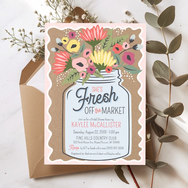 Fresh Off The Market Blommig Kraft Bröllopsdusch Inbjudningar (Rustic kraft hand drawn floral mason jar She's Fresh Off the Market pink bridal shower invitation)