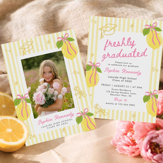Freshly Graduated Lemon Graduation Announcement Inbjudningar (Skapare uppladdad)