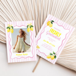 Freshly Graduated Lemon Pink Stripes Graduation Inbjudningar