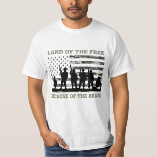 Fri mark på grund av de Modiga soldaterna T Shirt