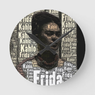 Frida Kahlo Lettering Porträtt Rund Klocka