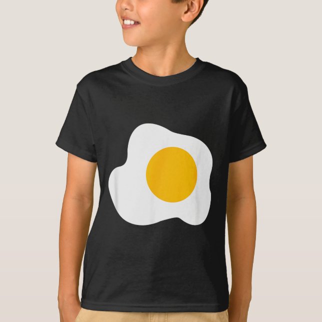 Fried Egg Graphic Funny Breakfast Eggs Lover  T Shirt (Framsida)