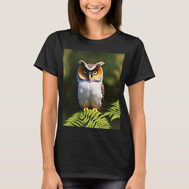 "Frieda the Screech Uggla: A Nocvalal Beauty" T Shirt (Framsida)