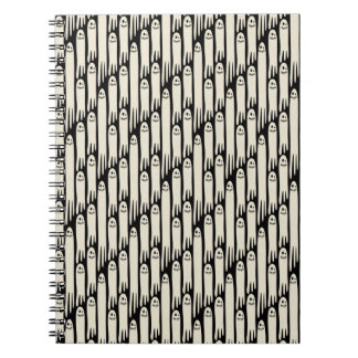 Friendly Ghosts on Cream and Pink – Halloween Patt Anteckningsbok