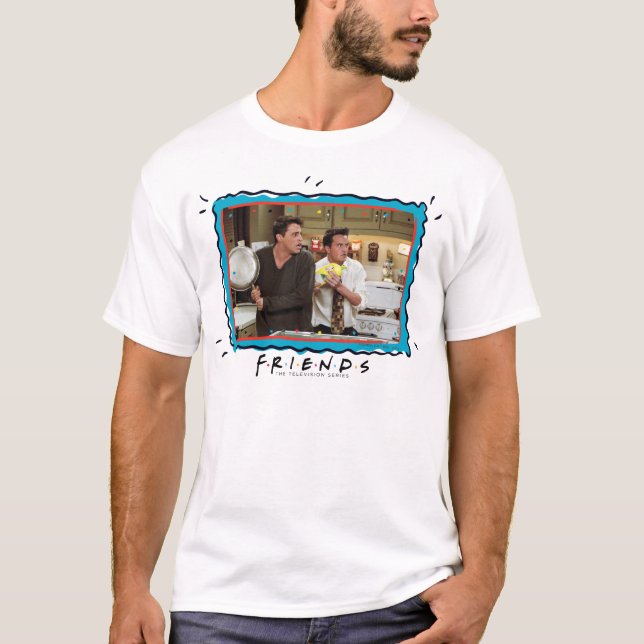 FRIENDS™ | Joey och Chandler skrämmer sig själva T Shirt (Framsida)