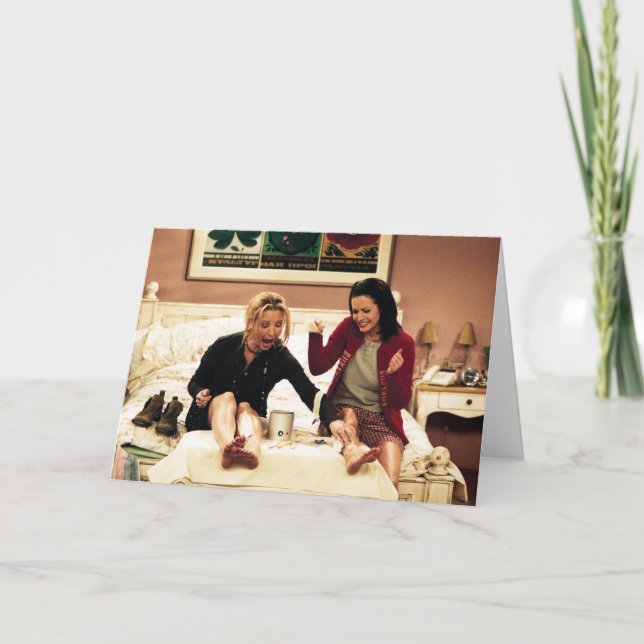 FRIENDS™ | Phoebe & Monica Vaxar Ben Kort (Framsida)