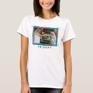 FRIENDS™   Phoebe och Monica i bröllopsklänningar T Shirt