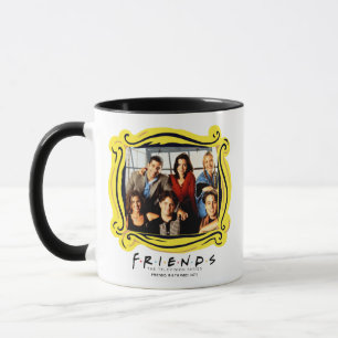 FRIENDS™ Rollin sitter i Monicas lägenhet Mugg