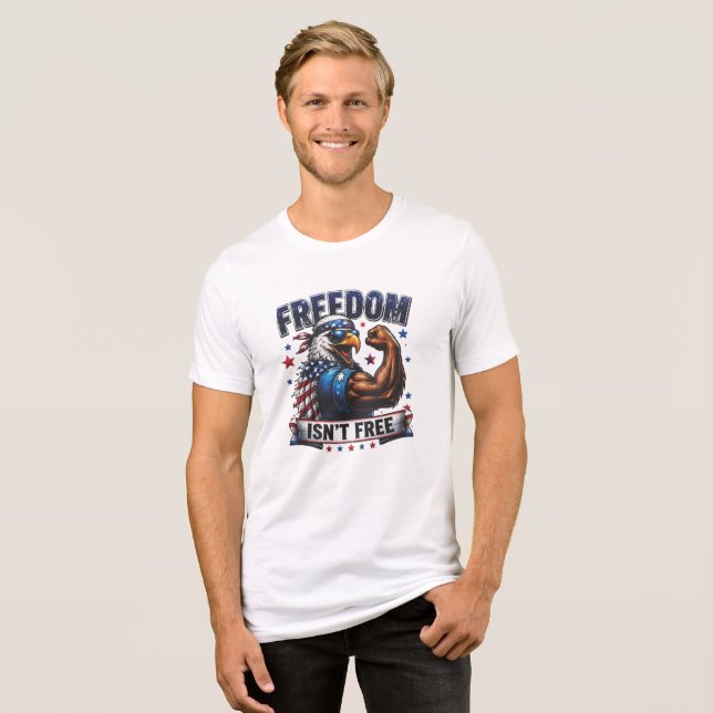 Frihet är inte gratis Patriotisk Eagle Herr T-Shir T Shirt (Framsida Full)