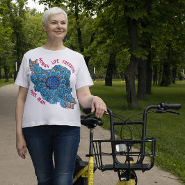 Frihet för kvinnor i livet | Persian Minakari Red T Shirt