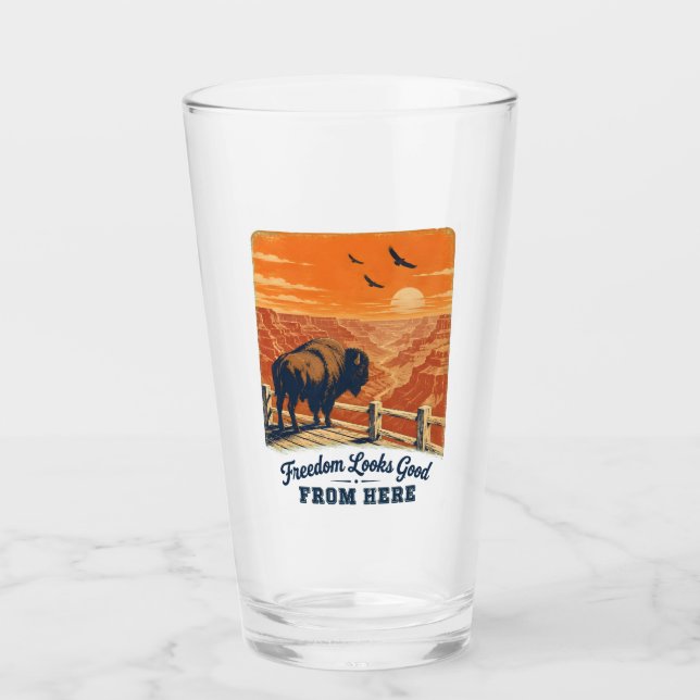 Frihet Ser Bra Ut Canyon Glas Kopp (Framsida)