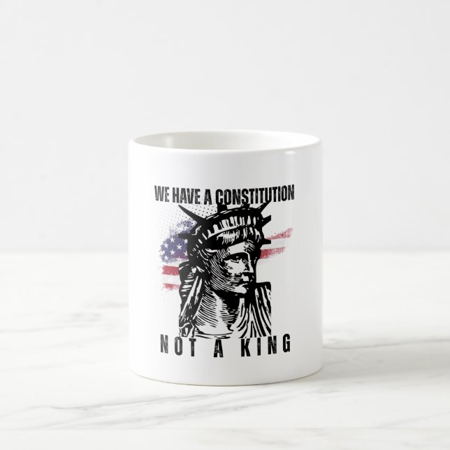 Frihetsbyst med Grunge Flagga Konst Kaffemugg (Center)