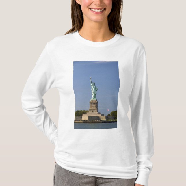 Frihetsgudinnan på Liberty Island i New T-shirt (Framsida)