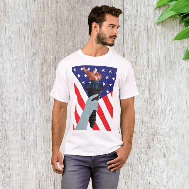 Frihetsgudinnan Torch med amerikansk Flagga T Shirt (Skapare uppladdad)