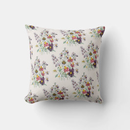 Fringeflowers och Velvet Trumpet Flowers Pillow Kudde