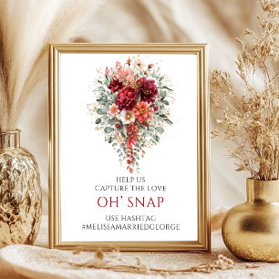 Frodig vinröd höstblomma Oh Snap bröllopsskylt Poster