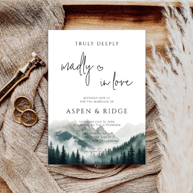 Frodiga toppar dimmiga skogen akvarellbröllop inbjudningar (Skapare uppladdad)