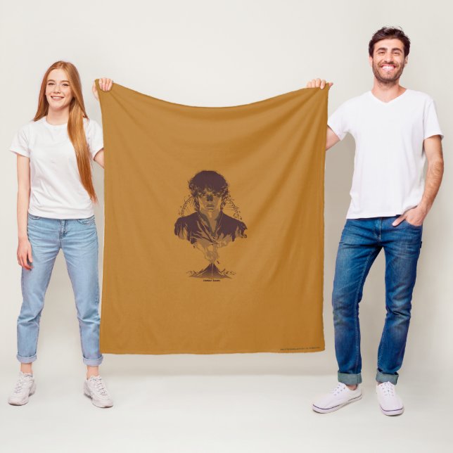 FRODO™ MOUNT DOOM™ Tengwar Inscription Graphic Fleecefilt (På plats)