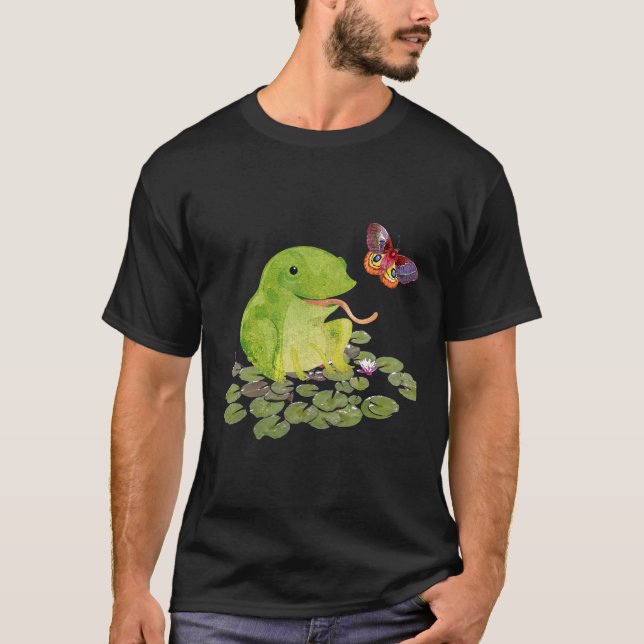 Frog Butterfly Lily Pad Nature T Shirt (Framsida)