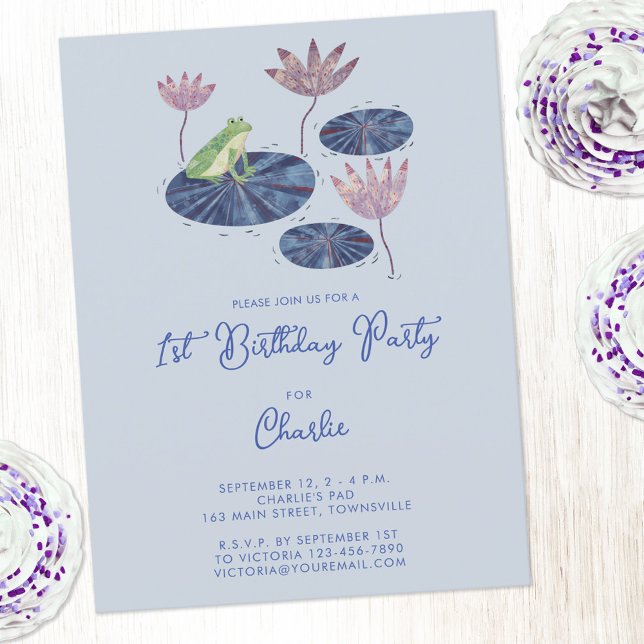 Frog i Lily Pond Cute 1:a födelsedagen Inbjudan (Cute frog themed first 1st custom age personalized birthday party invitation postcard)
