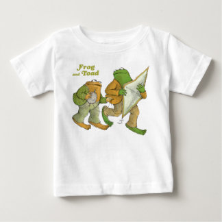 Frog och Toad Fly a Kite T Shirt