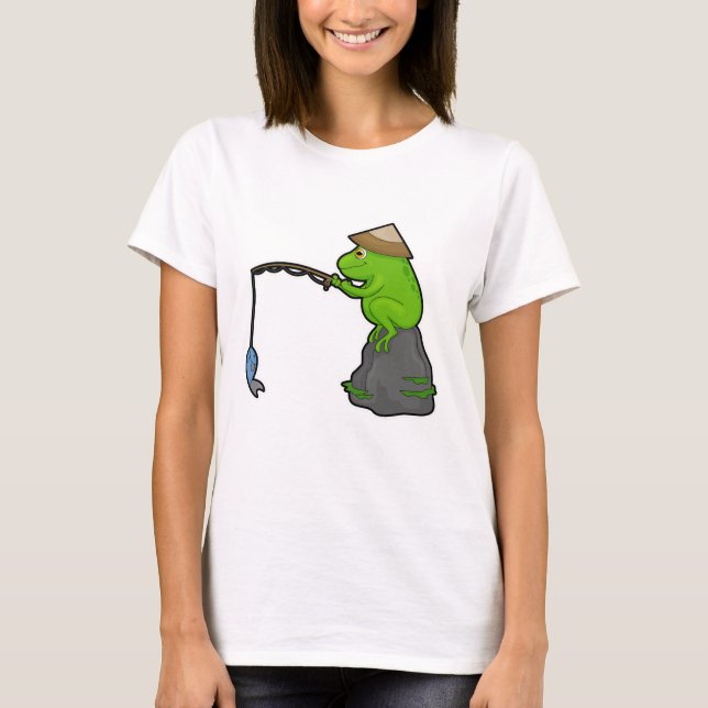 Frog på sten vid fiske med fiskstav och fisk t shirt (Framsida)