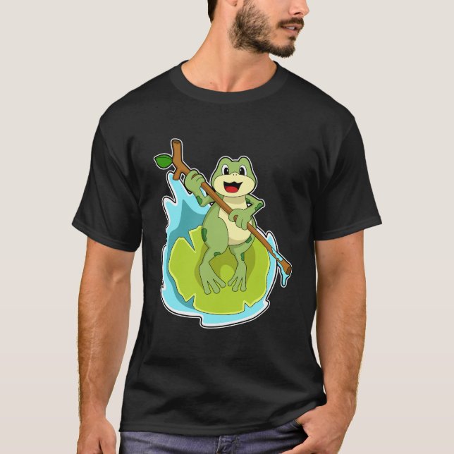 Frog som Hiker med Stick T Shirt (Framsida)