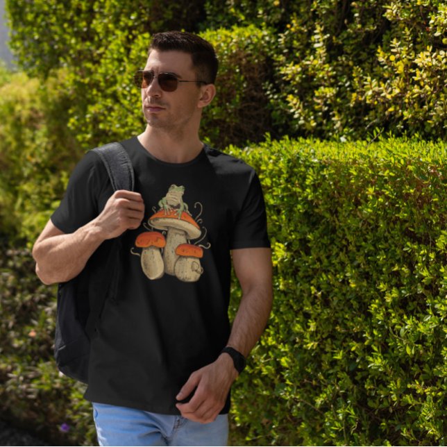 Frog som spelar Banjo på Mushroom T Shirt (Skapare uppladdad)