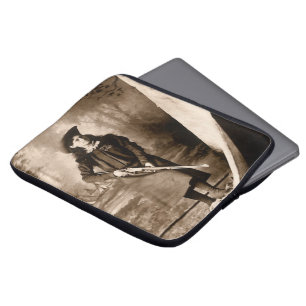 Fröken Annie Oakley med gevär, gammalt fotografisk Laptop Sleeve