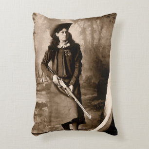 Fröken Annie Oakley med gevär, gammalt fotografisk Prydnadskudde
