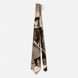 Fröken Annie Oakley med gevär, gammalt fotografisk Slips
