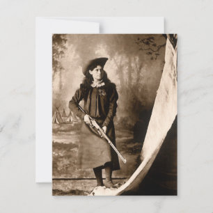 Fröken Annie Oakley med gevär, vintage fotografi p Inbjudningar