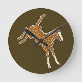 Frolicking Horse Foal - transparent multi-färg. Rund Klocka