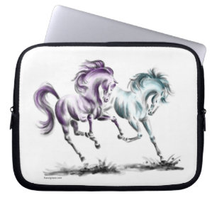 Frolicking Tävla Vild Horses Laptop Sleeve