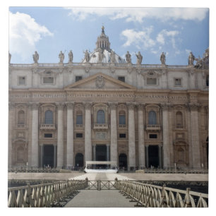 Front beskådar av Sts Peter Basilica, Vatican. Kakelplatta