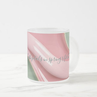 Frostat glas mugg i stilren grafik