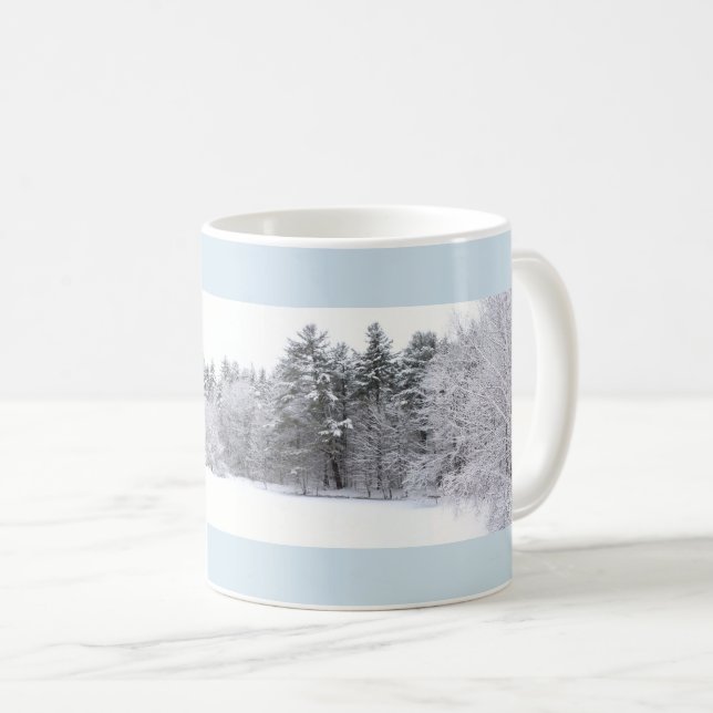 Frostig vinter skog och frusen damm Panorama Kaffemugg (Framsida höger)
