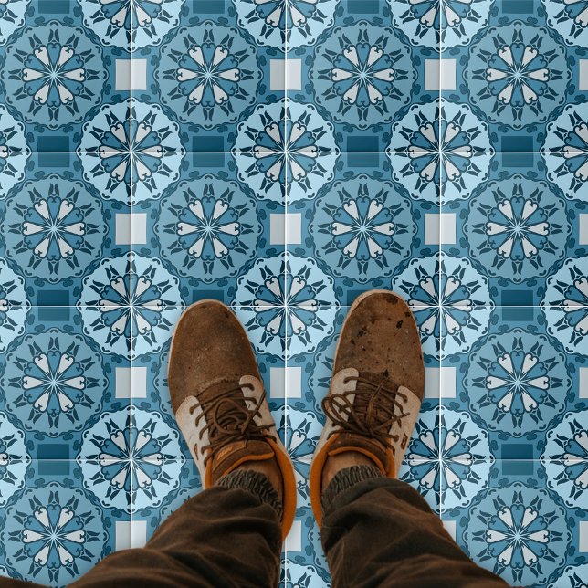 Frosty Blue Winter Mosaic Kaleidoscope Mönster Kakelplatta (Skapare uppladdad)