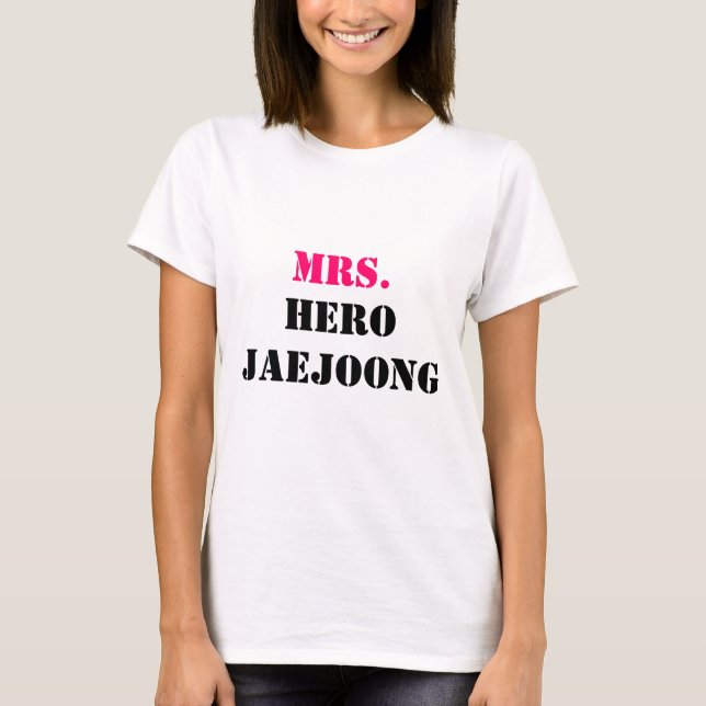 FRU HJÄLTE JAEJOONG T-SHIRT (Framsida)