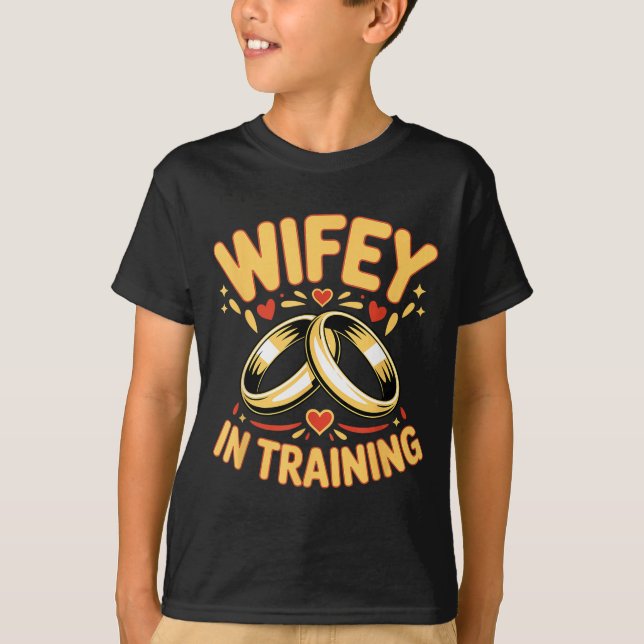 Fru i utbildning fästmö fru make förlovad t shirt (Framsida)